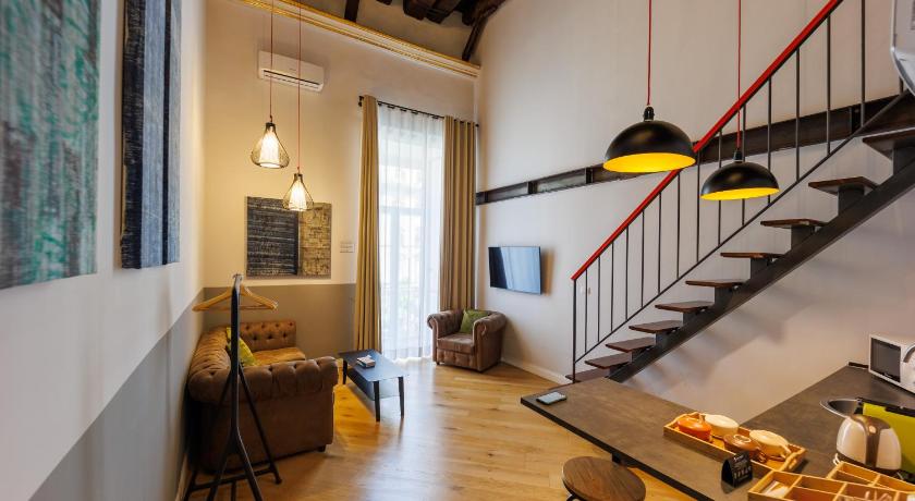 Image of Deluxe Family Suite 3