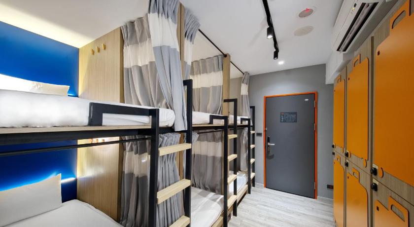 Image of 1 Person in Dormitory - Male Only, No Parking 6