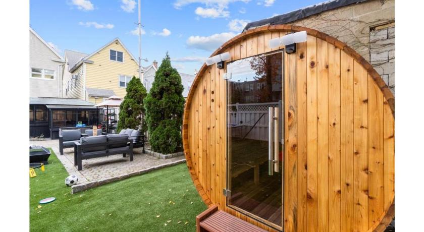 ベイユー Epic Spa & Play Retreat NYC EWR Sleeps 30! 4つ星 宿泊施設 客室