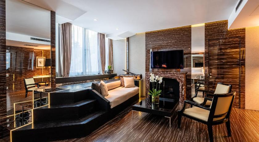 Image of Suite with Zen Garden 4