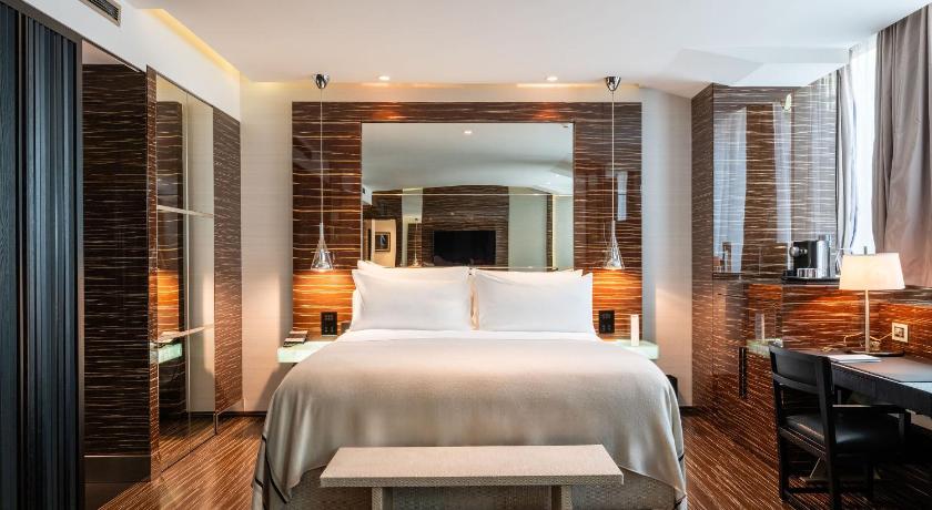 Image of Suite with Zen Garden 0