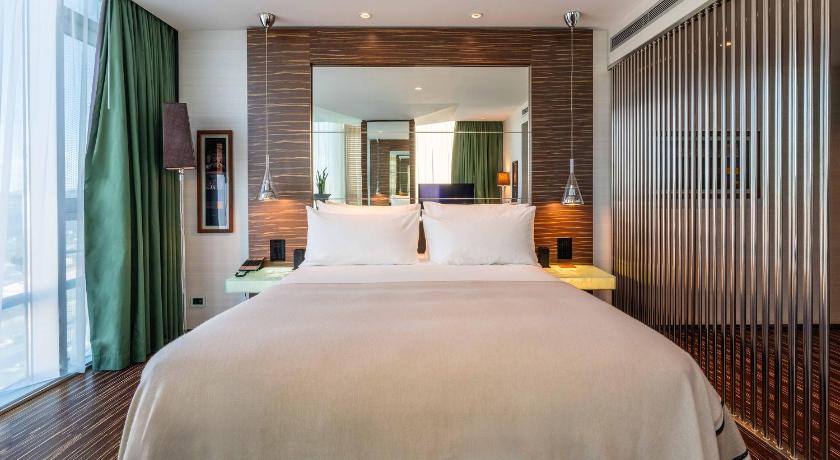 Image of Harbor View Junior Suite 3