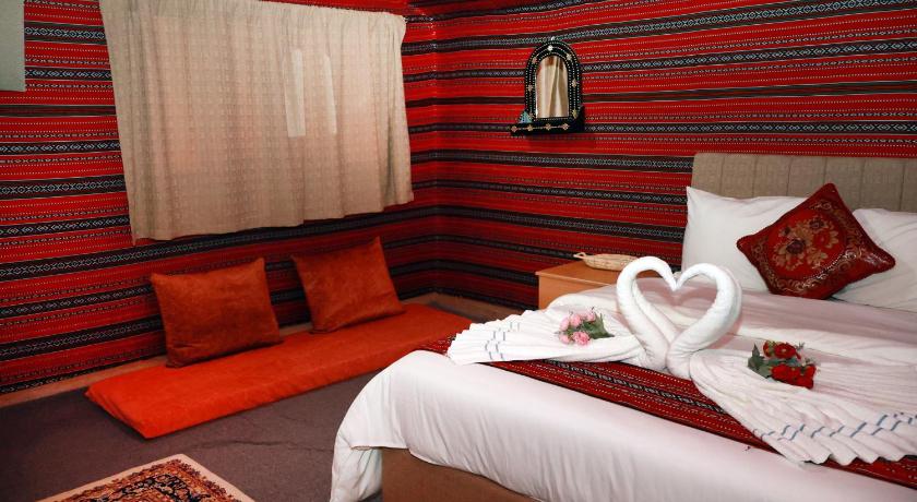 Image of Luxury Tent 2