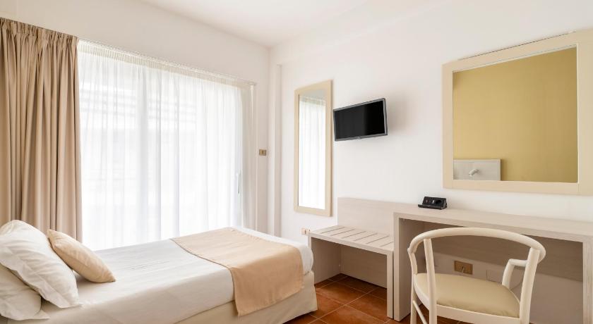 Image of Standard Single Room 0