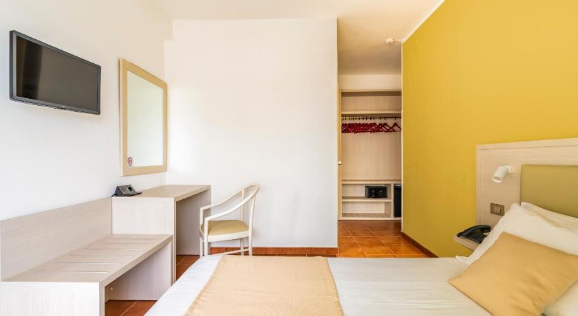 Image of Standard Single Room 4