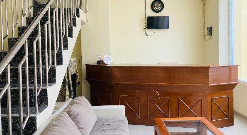 RedDoorz near Paragon Mall Semarang 2 – Semarang, ID