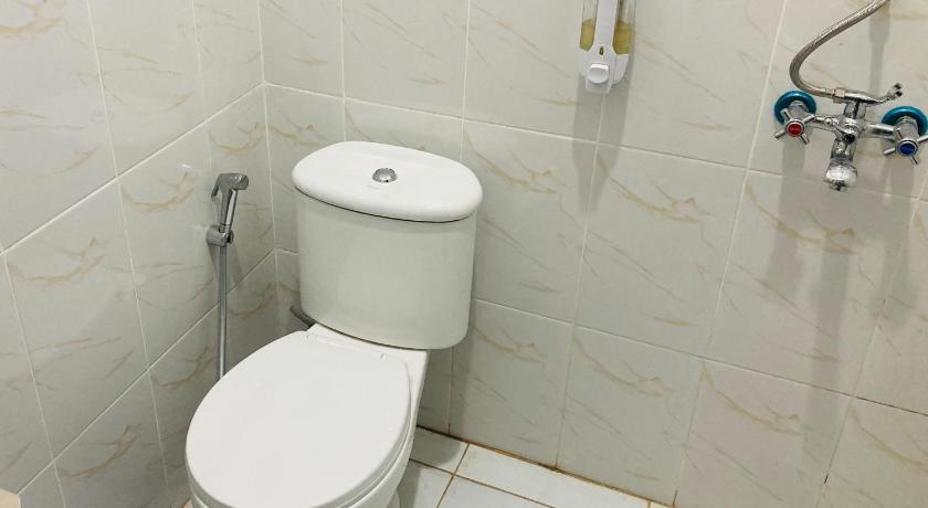 RedDoorz near Paragon Mall Semarang 2 - image 20