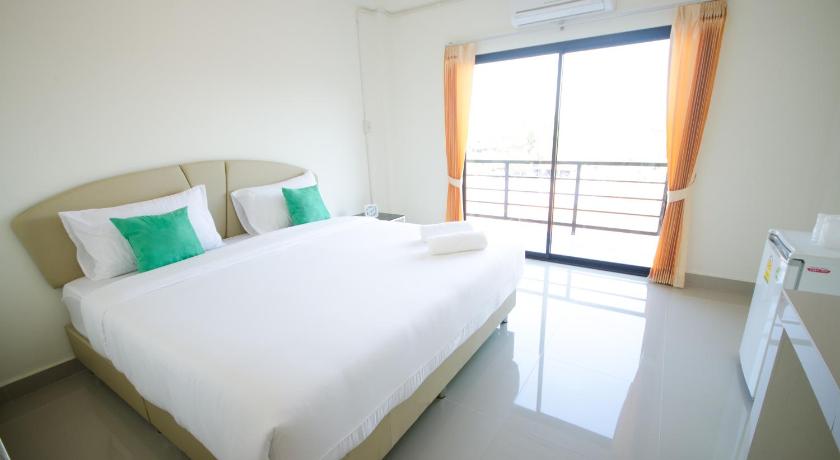 Image of Standard King Bedroom 0