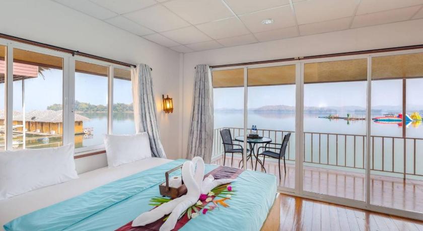 カンチャナブリ Phupai Lake Resort 4つ星 ホテル スイート