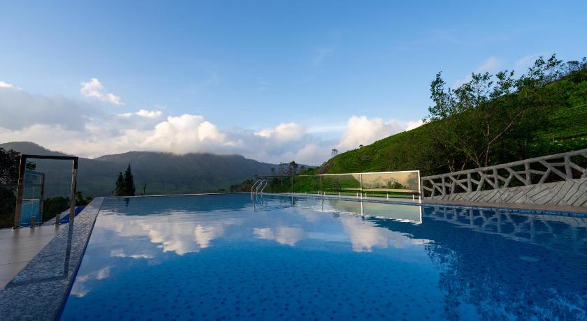 Camelot Resort - image 11