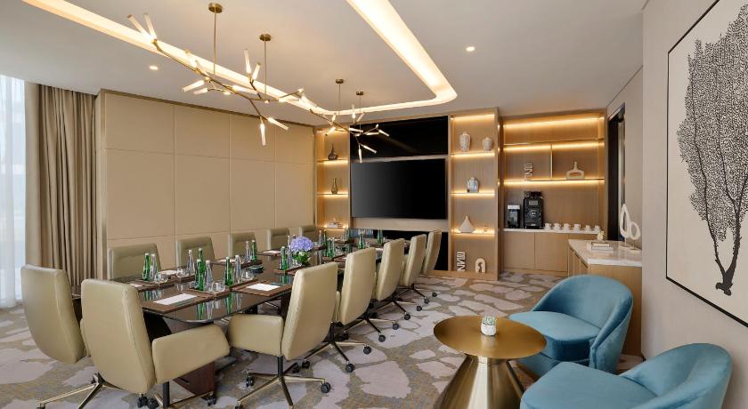 Hilton Garden Inn Dubai Business Bay - image 11