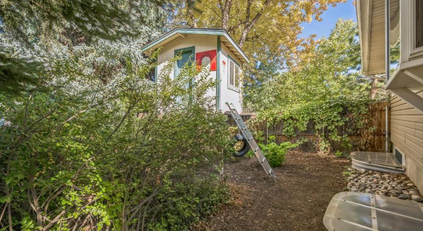 百年纪念 Bright & Cozy House Centennial Littleton 3 Bed 3 Bath 4星级 住宿 大堂