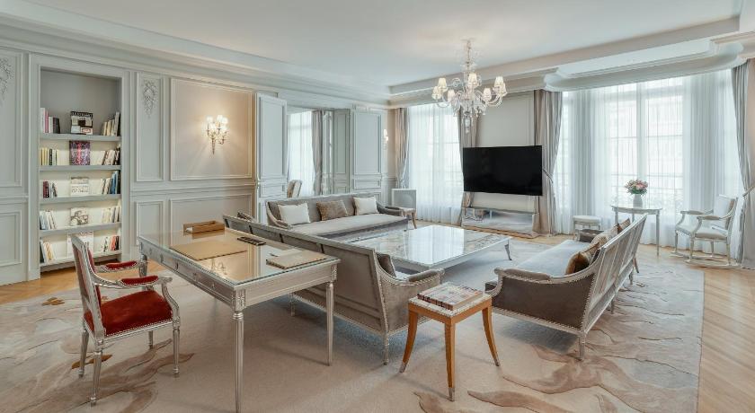 Image of Raffles Presidential Suite 5