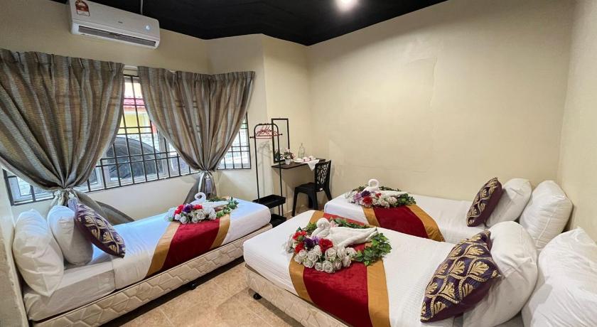 Image of Basic Triple Room 0