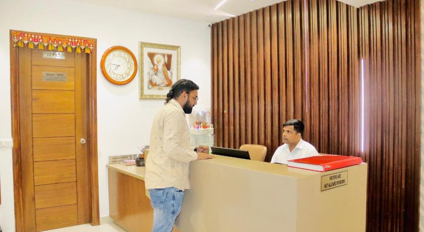 Hotel The Magic Tree - Karol Bagh New Delhi – Delhi, NY