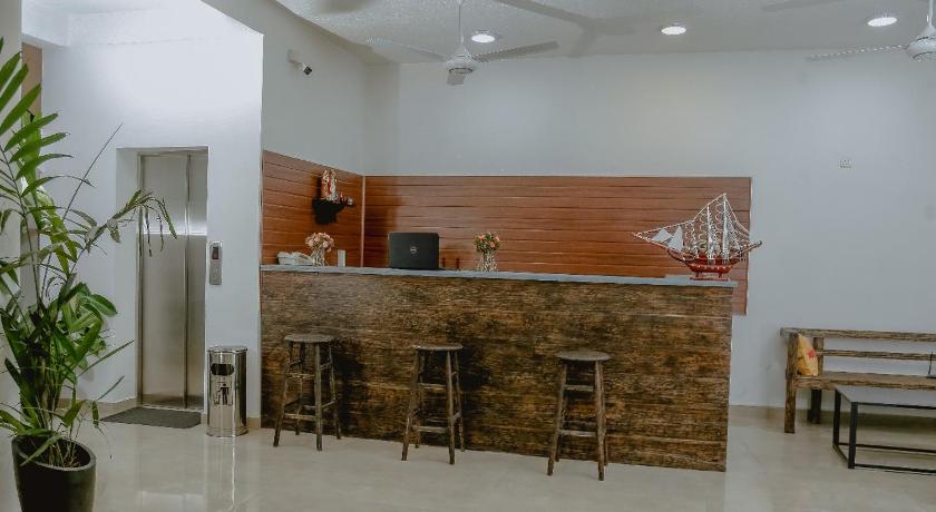 LUCKY Transit Hotel - image 12