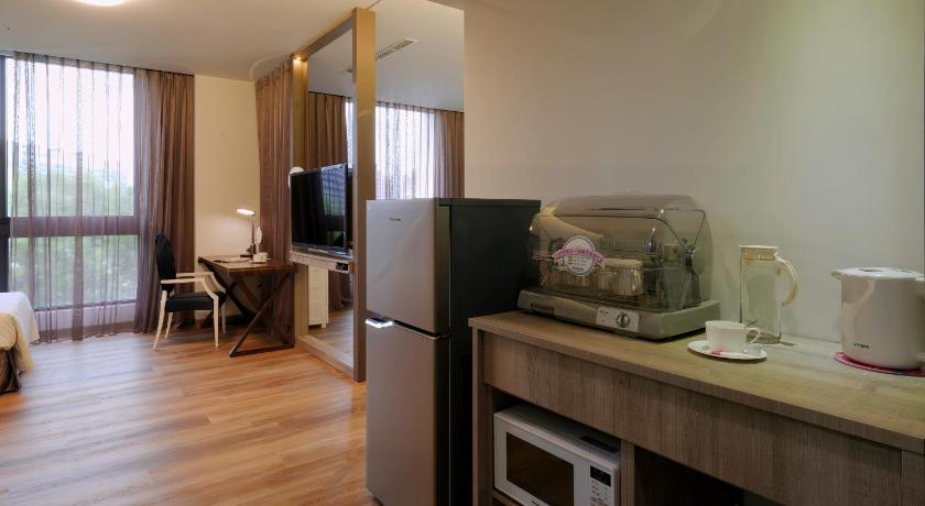 Image of Executive Triple Room 1
