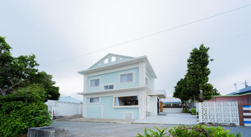 Okinawa Island ASAHi 4-Star Accommodation room
