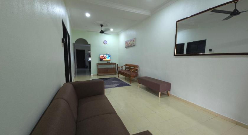 Tana Merah RASHA HOMESTAY 3-Star Guesthouse suite