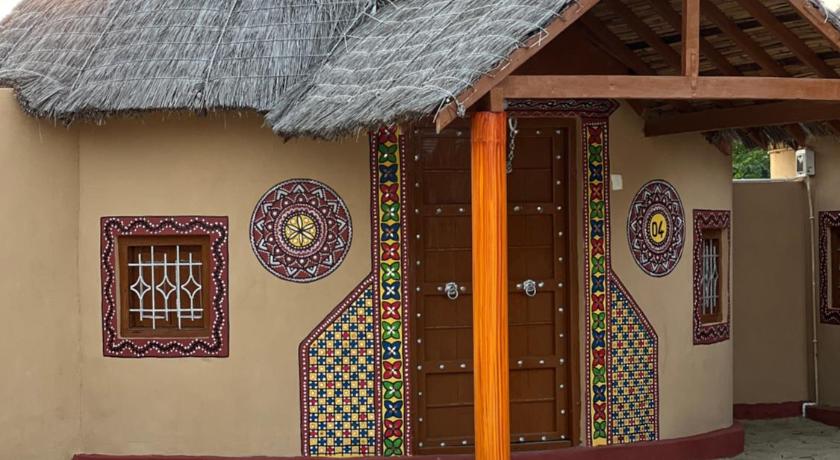 霍德卡 Rannkaar Village Resort 2星级 酒店 泳池