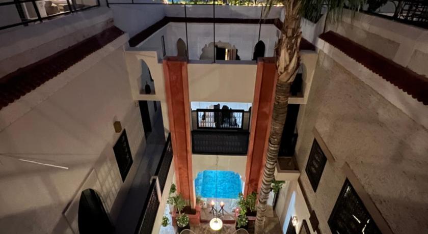 Riad 5 Sens