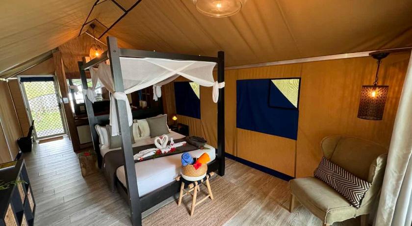 Image of Deluxe Double Room with Balcony and Sea View 4