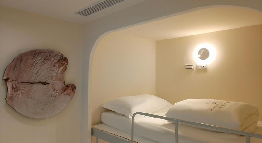 4 床女性宿舍房的 1 個床位 (Bed in 4-Bed Female Dormitory Room)圖片 4