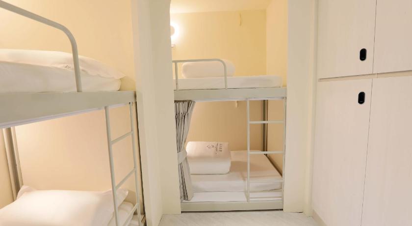 4 床男性宿舍房的 1 個床位 (Bed in 4-Bed Male Dormitory Room)圖片 5