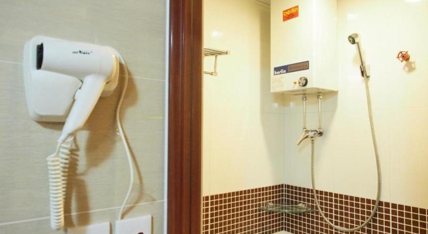 Image of Deluxe Double Room with Shower 15
