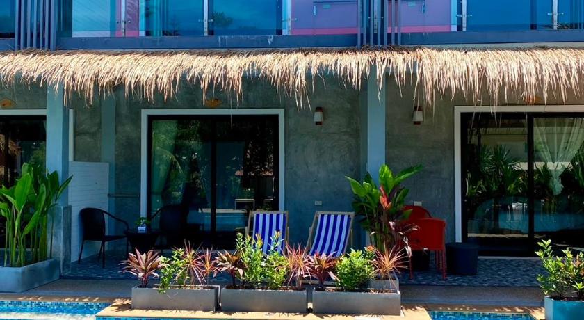 Lanta Just Come Bungalow - image 2