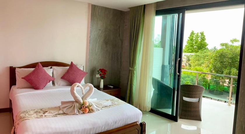Lanta Just Come Bungalow - image 41