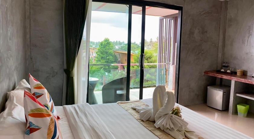 Lanta Just Come Bungalow - image 36