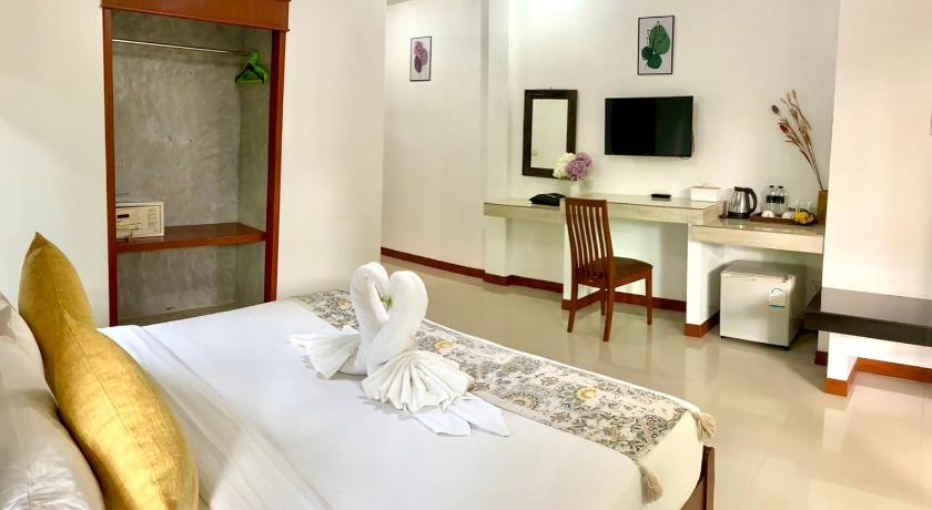 Lanta Just Come Bungalow - image 37