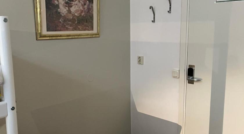 厄勒布鲁 City Hostel 46 2星级 酒店 套房