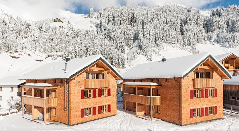 Alpin Chalet Schrocken — Hotel in Schrocken