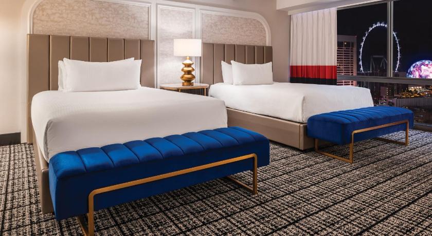 Image of Versailles Executive Suite, 2 Queens, Non-Smoking 0