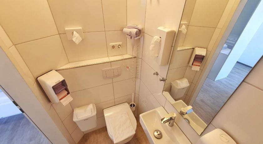Aparthotel BL - image 31