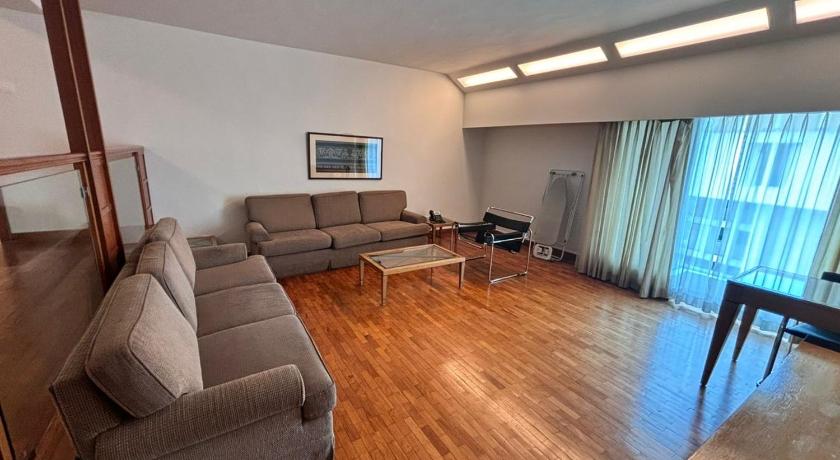 Image of 2-Bedroom Executive Suite 13