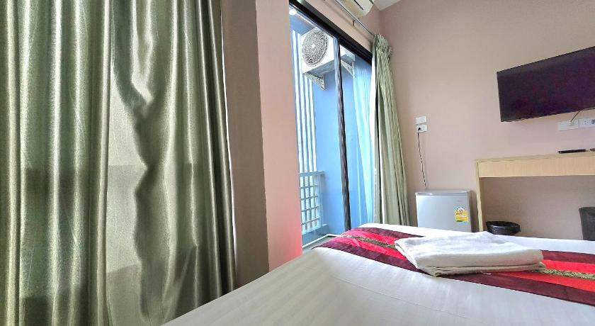 Image of Deluxe Double Room 4