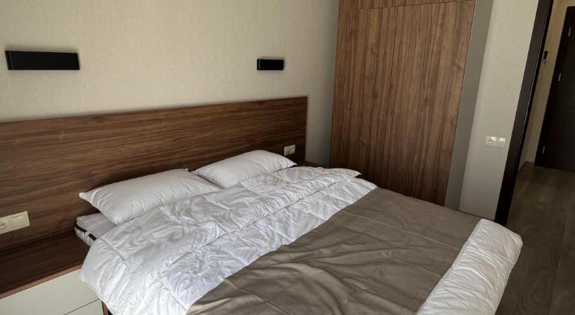 Crystal Loft - C408