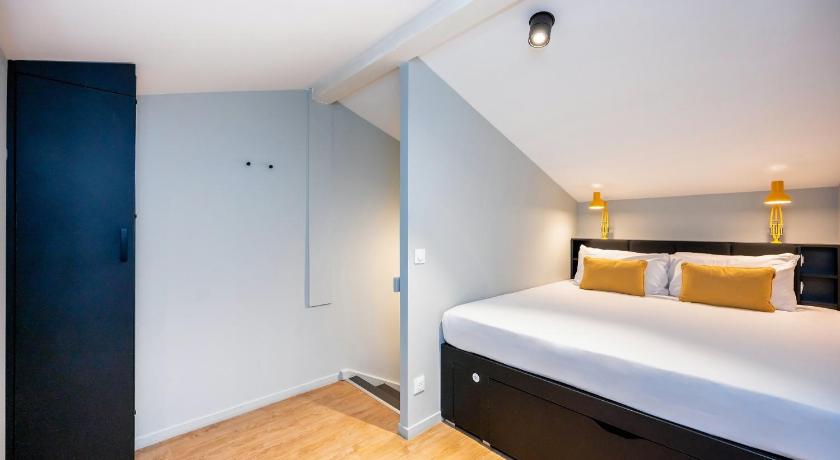 Image of Studio Sleeps 2 8