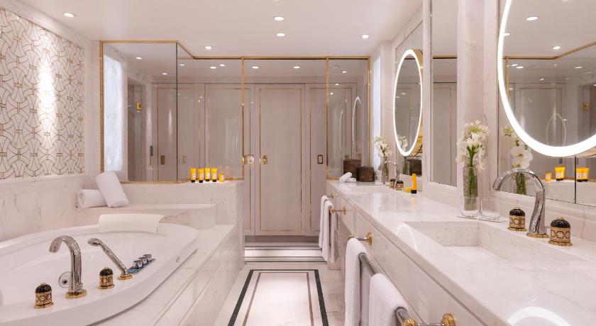 Image of Triumph Apartment 2