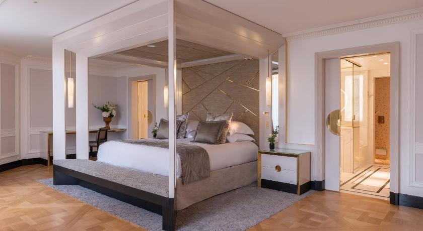 Image of Triumph Apartment 0