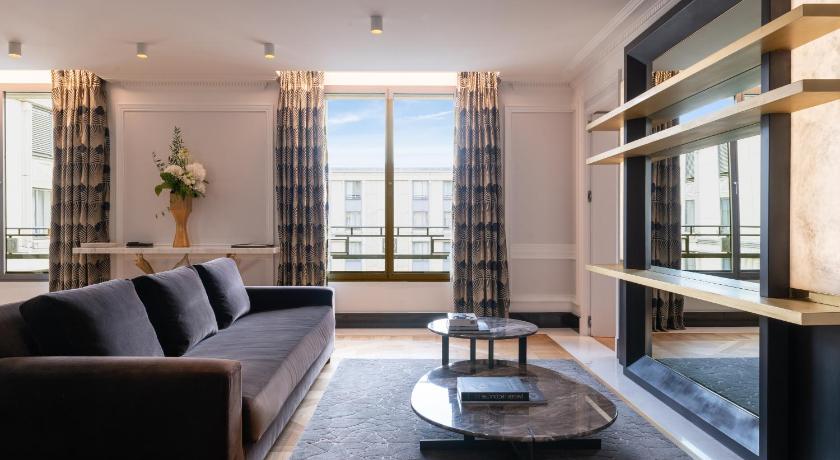 Image of Triumph Apartment 7