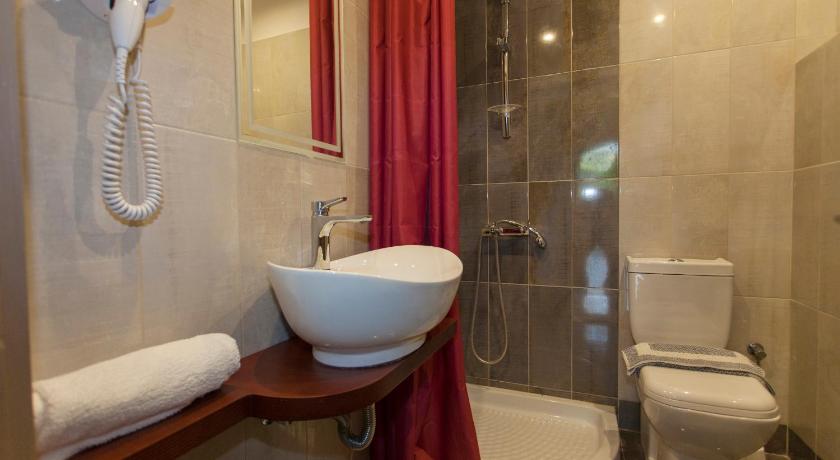 Image of One-Bedroom Apartment (2 Adults + 2 Children) 12