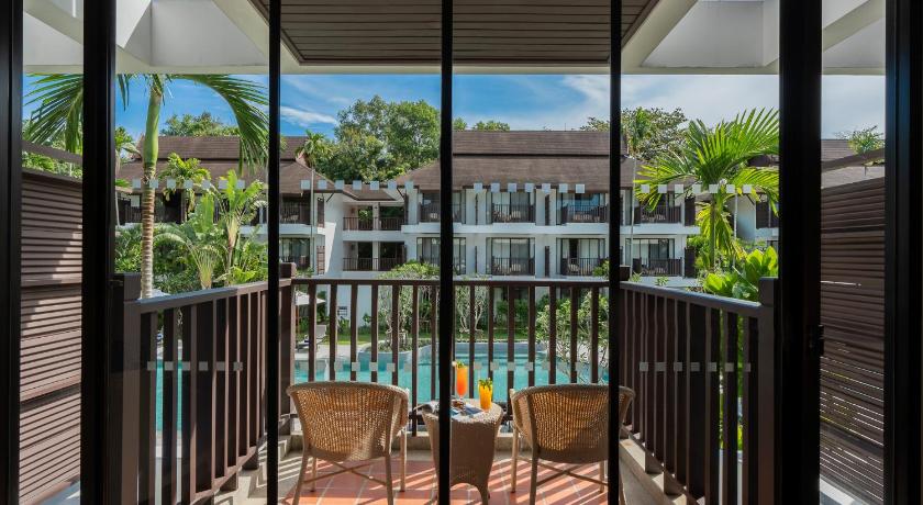 Image of Superior Pool View Twin Room 1