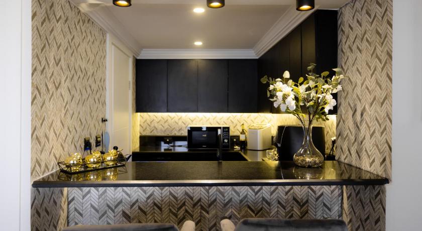 Image of Presidential Suite 7