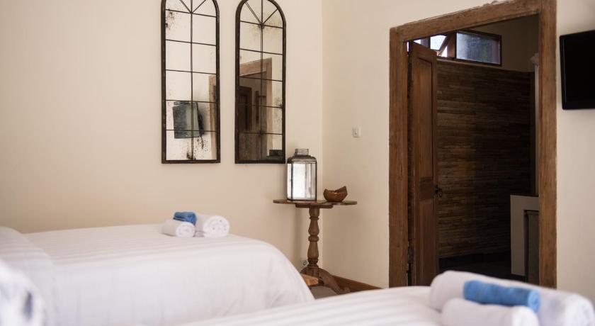 Image of Deluxe Double or Twin Room with Garden View 15