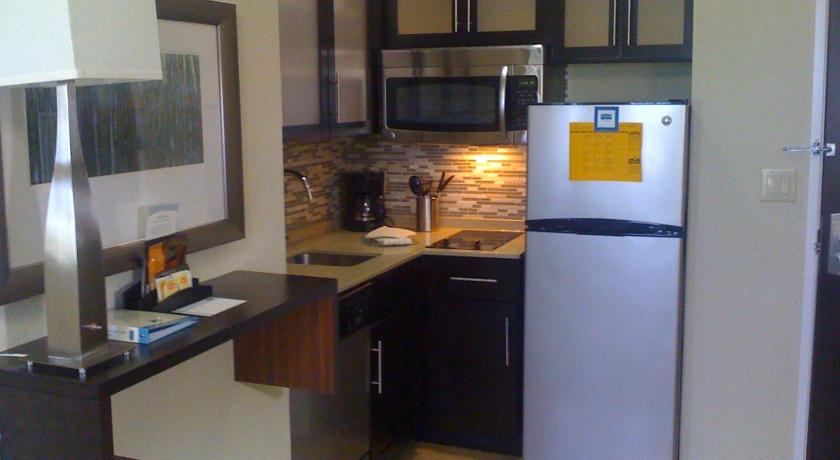 Staybridge Suites Houston Stafford - Sugar Land