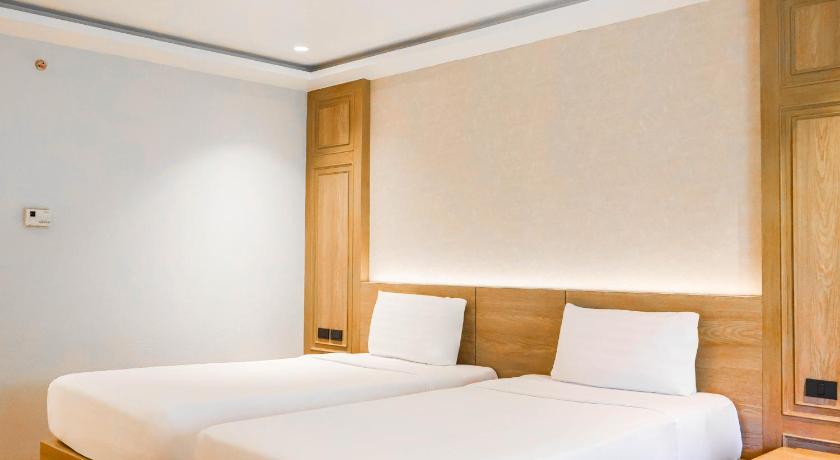 รูปของดีลักซ์ (Deluxe Room) 10